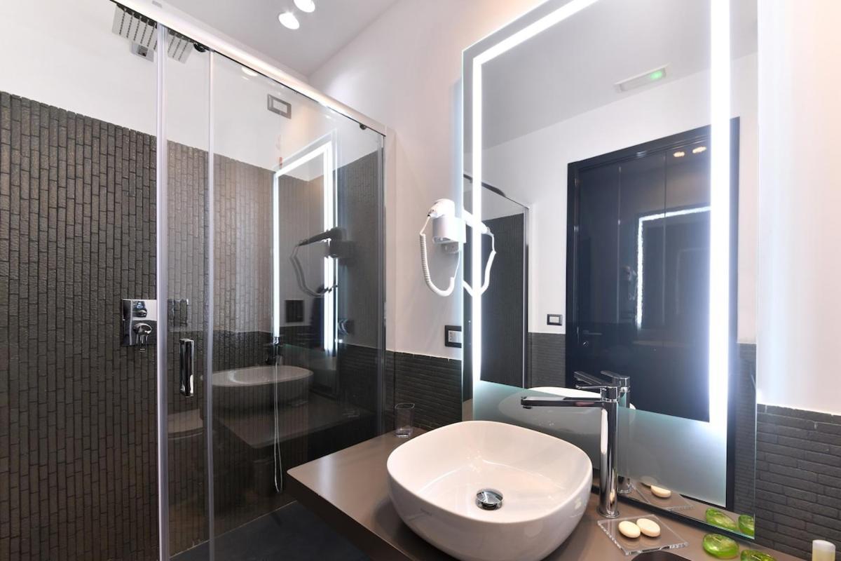Domus 42 Hotel Nápoles Quarto foto